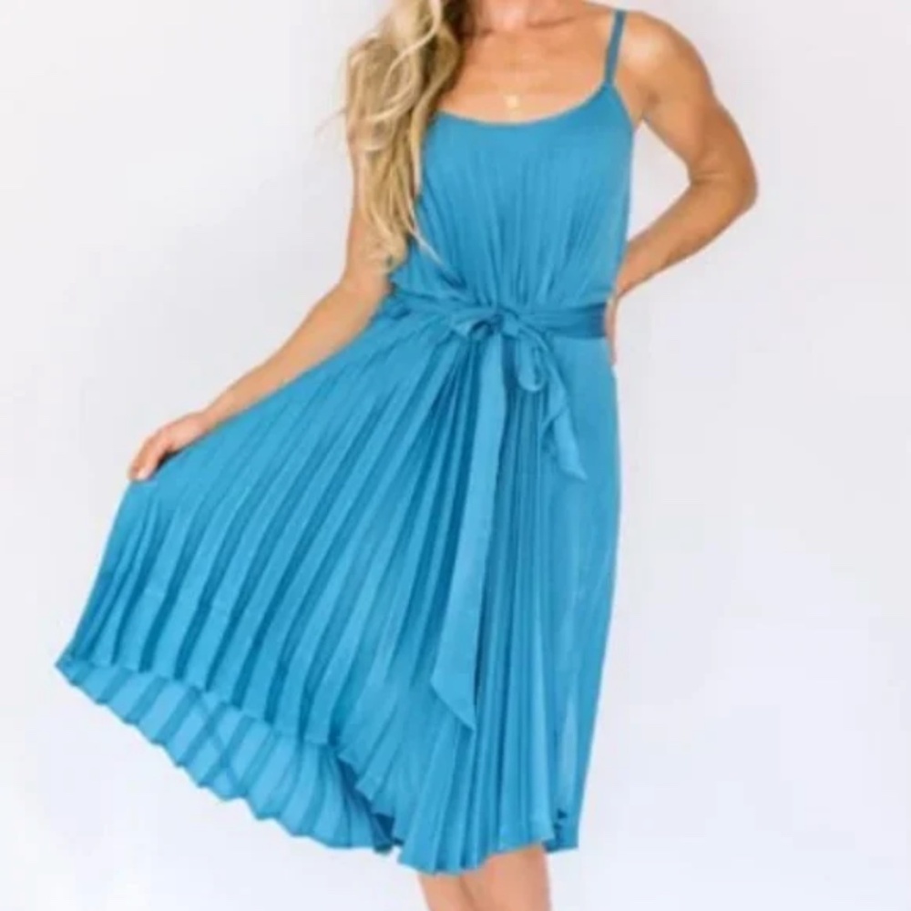 Xirena Charli Pleated Dress - Blue Lagoon